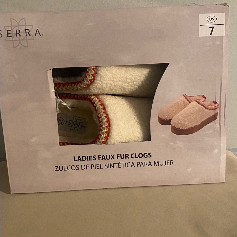 Clogs - Picture 2 of 11